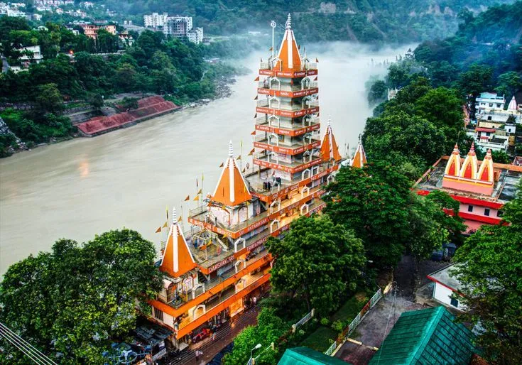 Tera Manzil Temple - Trimbakeshwar Temple in Rishikesh