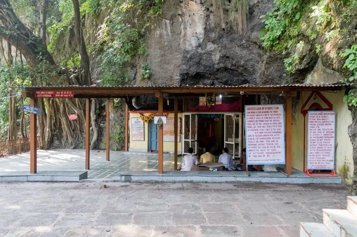 Vashishta Cave (Vashishta Gufa) in Rishikesh