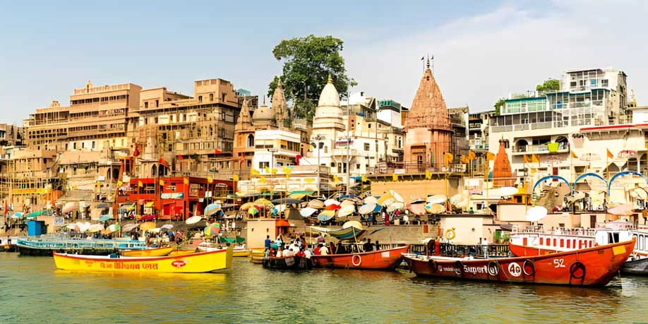 View of Dashashwamedh Ghat